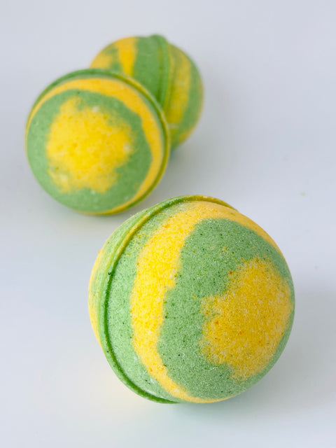 Pear Tree bath bomb