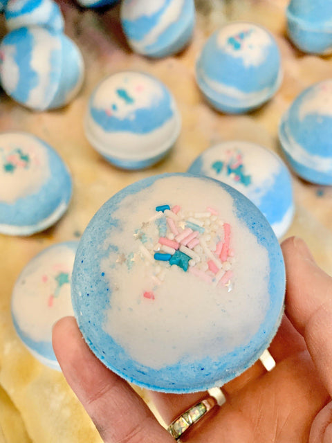 Frozen Elsa & Anna ring surprise bath bomb for kids wholesale - CraftedBath